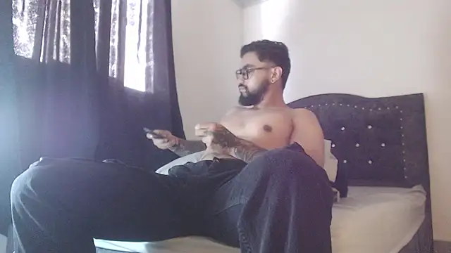 Chrys harris77 online show from April 15, 6:23 pm