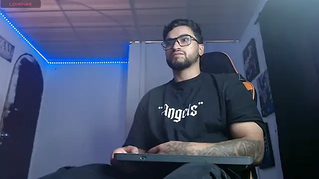 Chrys harris77 online show from December 5, 7:12 pm