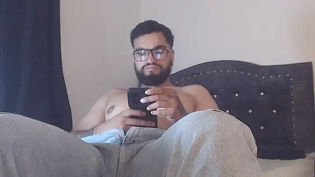 Chrys harris77 online show from April 11, 7:45 am