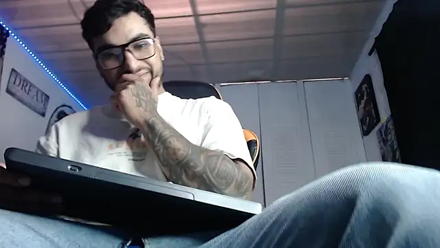 Chrys harris77 online show from December 4, 6:51 pm