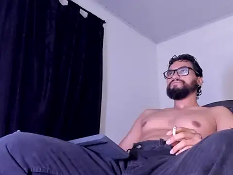 Snapshot of Chrys_harris77 chatting on July 14, 4:39 am Chrys harris77 online show from July 14, 4:39 am