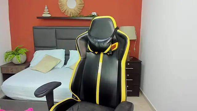 Snapshot of molly_lovee_ chatting on September 25, 11:49 am molly lovee online show from September 25, 11:49 am