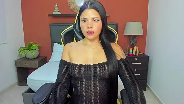 Snapshot of molly_lovee_ chatting on September 29, 12:11 pm molly lovee online show from September 29, 12:11 pm