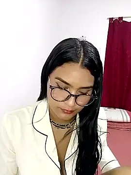 Renata Zoe online show from October 27, 1:28 am