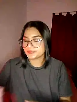 Renata Zoe online show from November 10, 1:43 am