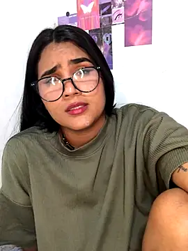 Renata Zoe online show from November 26, 2:00 am