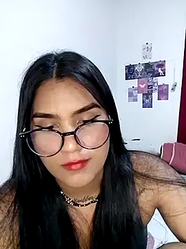 Renata Zoe online show from November 7, 1:54 am