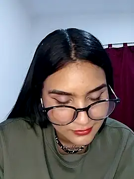 Renata Zoe online show from October 22, 2:11 am