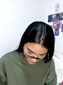Snapshot of Renata_Zoe chatting on October 1, 1:00 am Renata Zoe online show from October 1, 1:00 am