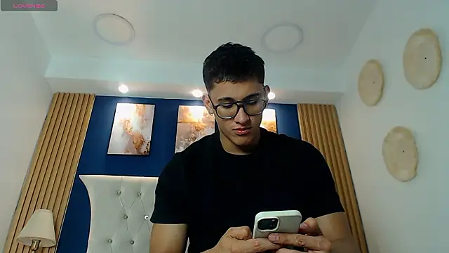 SalvadorFit online show from March 13, 8:25 pm