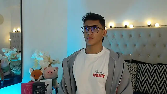 SalvadorFit online show from January 17, 8:01 pm