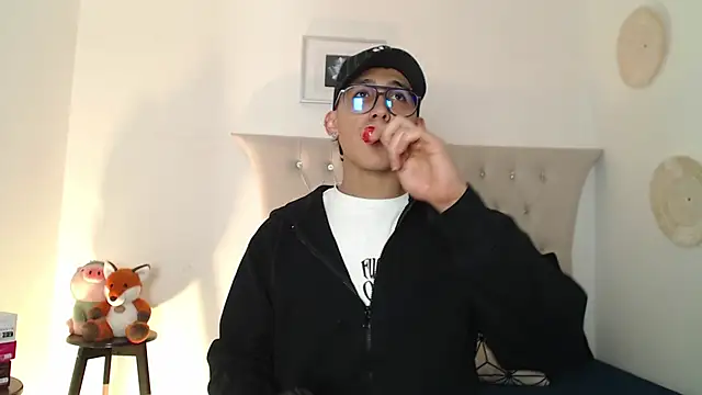 SalvadorFit online show from November 18, 8:34 pm