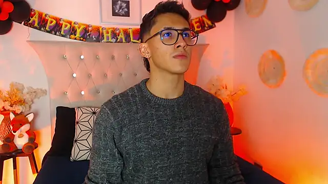 SalvadorFit online show from November 2, 8:36 pm