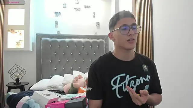 SalvadorFit online show from February 6, 8:38 pm