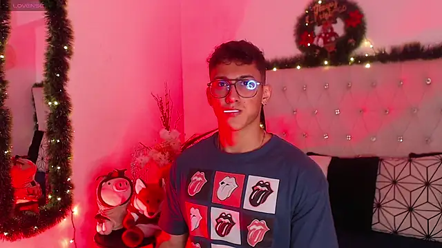 SalvadorFit online show from December 17, 8:36 pm