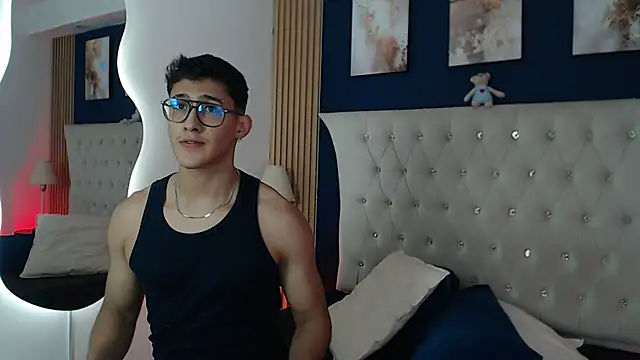 SalvadorFit online show from March 15, 8:16 pm