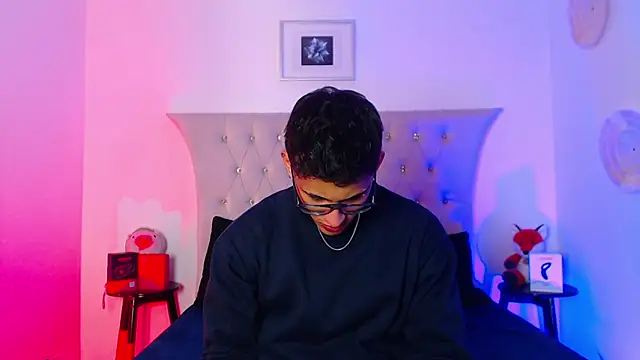 SalvadorFit online show from November 19, 8:31 pm