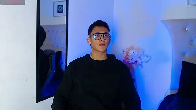 SalvadorFit online show from November 3, 8:23 pm