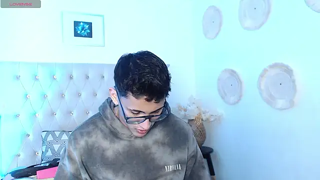 SalvadorFit online show from November 6, 8:24 pm