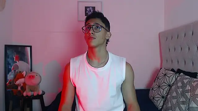 SalvadorFit online show from November 12, 8:45 pm