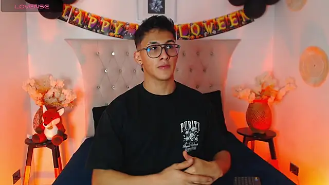 SalvadorFit online show from October 21, 8:30 pm