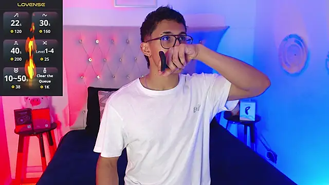 SalvadorFit online show from November 16, 8:24 pm