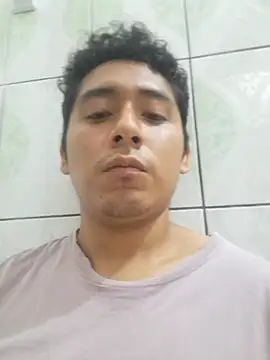 Snapshot of latinbigcock1_ chatting on November 22, 2:43 am latinbigcock1 online show from November 22, 2:43 am