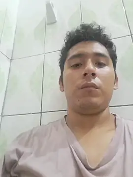 Snapshot of latinbigcock1_ chatting on February 13, 12:54 am latinbigcock1 online show from February 13, 12:54 am