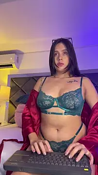 Snapshot of MeganMyerss_ chatting on October 13, 8:54 pm MeganMyerss online show from October 13, 8:54 pm