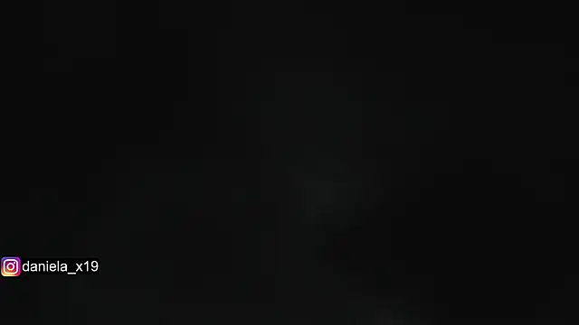 Snapshot of Daniela_x19 chatting on October 29, 12:42 am Daniela x19 online show from October 29, 12:42 am