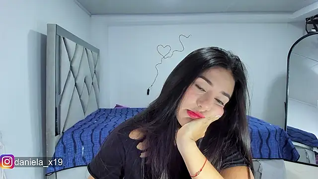 Daniela x19 online show from February 18, 12:41 am