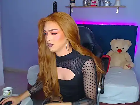 Lunadool online show from October 7, 3:02 pm