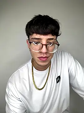 arthurdavies online show from October 25, 4:00 am