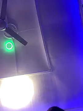 Snapshot of Daavikolovivi chatting on October 12, 2:02 am Daavikolovivi online show from October 12, 2:02 am