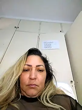 Lunita86 online show from October 31, 2:35 pm