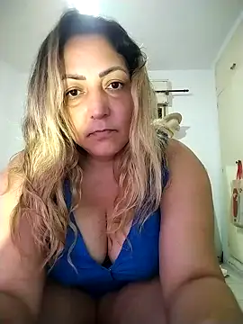 Snapshot of Lunita86 chatting on October 5, 7:59 pm Lunita86 online show from October 5, 7:59 pm