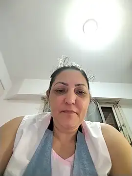 Snapshot of Lunita86 chatting on June 3, 3:51 am Lunita86 online show from June 3, 3:51 am