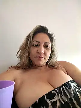 Lunita86 online show from February 9, 1:20 pm