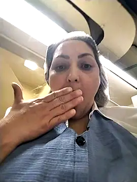 Lunita86 online show from April 19, 7:16 pm