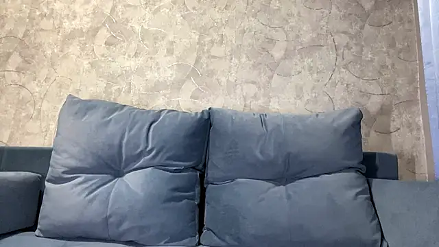 SetsukoBuddemeyer online show from October 31, 12:02 pm