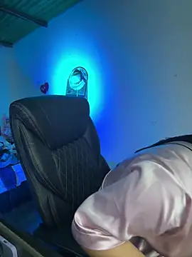 sacha torres02 online show from April 19, 4:02 am