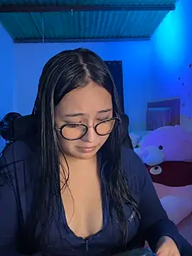 Snapshot of sacha_torres02 chatting on February 20, 10:01 pm sacha torres02 online show from February 20, 10:01 pm