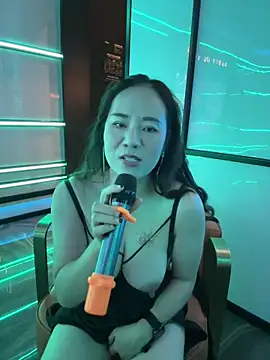 Snapshot of Kayla-love chatting on October 10, 4:57 am Kayla-love online show from October 10, 4:57 am