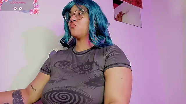 Lilithh Kuro online show from February 14, 12:44 am