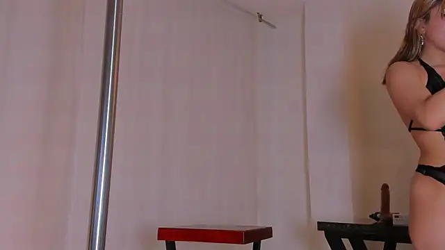 Snapshot of Scarleett_Moon chatting on October 16, 3:59 am Scarleett Moon online show from October 16, 3:59 am