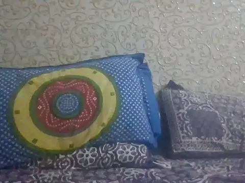 aflatoon121 online show from June 14, 4:30 pm