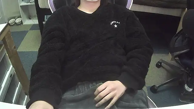 suzullll online show from January 9, 7:10 pm