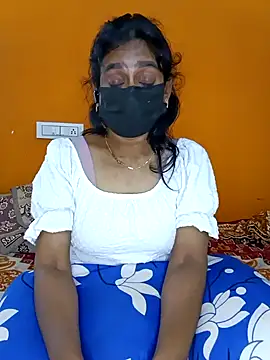 honeyqueen143 online show from September 25, 7:36 am