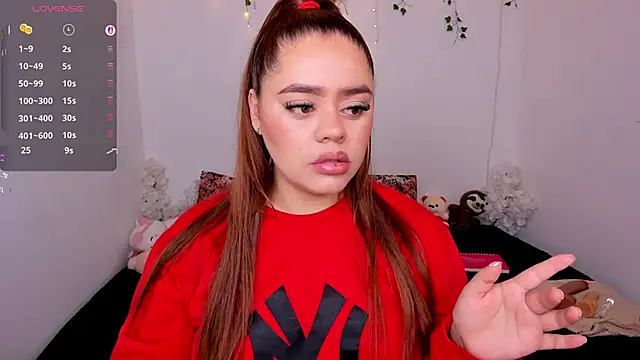 isabella arias2 online show from April 9, 6:04 am