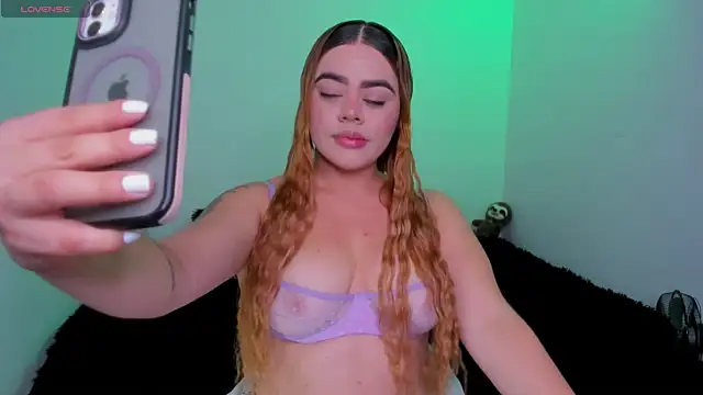 isabella arias2 online show from September 22, 11:55 pm